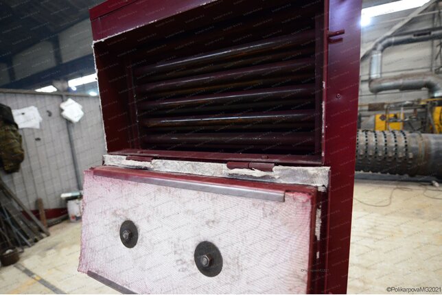 Угольный котел 250 кВт - люк для очистки конвективной части